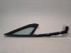 Sidofönster, vänster fram från en Peugeot 208 I (CA/CC/CK/CL) 1.2 Vti 12V PureTech 82 2014