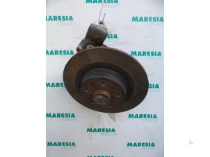 Begagnade Spindel, vänster bak Renault Vel Satis (BJ) 3.0 dCi V6 24V Pris € 75,00 Marginaltabell erbjuds av Maresia Parts