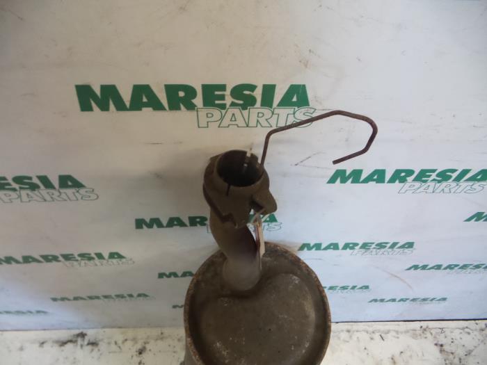 Ljuddämpare, bak från en Fiat Doblo Cargo (223) 1.3 D 16V Multijet 2008