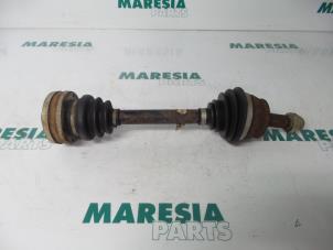 Gebruikte Homokineetas rechts-voor Alfa Romeo 156 (932) 2.0 Twin Spark 16V Prijs € 50,00 Margeregeling aangeboden door Maresia Parts