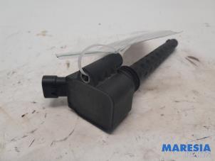 Używane Cewka zaplonowa Alfa Romeo Giulietta (940) 1.75 TBI 16V QV Cena € 25,00 Procedura marży oferowane przez Maresia Parts