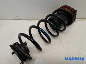 Używane Sprezyna srubowa tyl Fiat Fiorino (225) 1.3 JTD 16V Multijet Cena € 42,35 Z VAT oferowane przez Maresia Parts