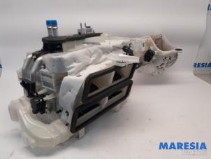 Begagnade Värmarhus Citroen C4 Picasso (3D/3E) 1.6 16V THP 155 Pris € 265,00 Marginaltabell erbjuds av Maresia Parts