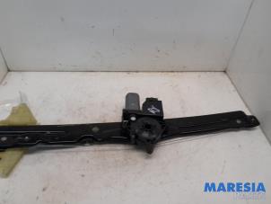 Begagnade Fönstermekanism, 2-dörrars, höger fram Peugeot Expert (V1/VA/VB/VE/VF/VT/VY) 1.6 Blue HDi 95 16V Pris € 72,60 Inklusive moms erbjuds av Maresia Parts