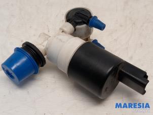 Begagnade Pump, vindrutespolare Citroen C4 Grand Picasso (3A) 1.6 16V VTi 120 Pris € 10,00 Marginaltabell erbjuds av Maresia Parts