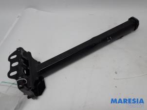 Begagnade Främre gaffelbensstöd, vänster Citroen C5 Aircross I (A4/AC/AJ/AR) 1.6 Hybrid 225 16V Pris € 60,49 Inklusive moms erbjuds av Maresia Parts