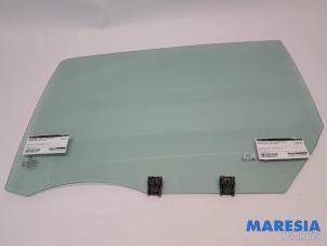Begagnade Dörrfönster, 4-dörrars, vänster bak Peugeot 308 (L3/L8/LB/LH/LP) 1.2 12V e-THP PureTech 110 Pris € 30,00 Marginaltabell erbjuds av Maresia Parts