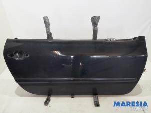 Begagnade Dörr, 2-dörrars, höger Peugeot 307 CC (3B) 2.0 16V Pris € 149,00 Marginaltabell erbjuds av Maresia Parts