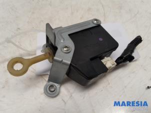 Begagnade Motor, baklucka Citroen C1 1.0 12V Pris € 20,00 Marginaltabell erbjuds av Maresia Parts