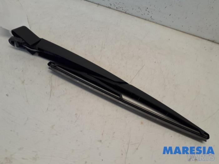 Ruitenwisserarm achter van een Renault Grand Scénic III (JZ) 1.4 16V TCe 130 2010