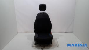 Gebruikte Stoel rechts Fiat Panda/Pandina (312) 0.9 TwinAir Turbo 80 Prijs € 124,99 Margeregeling aangeboden door Maresia Parts