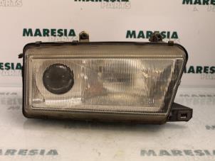 Begagnade Strålkastare, höger Alfa Romeo 155 (167) 1.6 Twin Spark 16V Pris € 35,00 Marginaltabell erbjuds av Maresia Parts