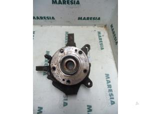 Begagnade Spindel, höger fram Renault Laguna II (BG) 1.6 16V Pris € 40,00 Marginaltabell erbjuds av Maresia Parts