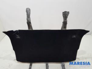 Gebruikte Kofferbak Mat Renault Twingo III (AH) 1.0 SCe 70 12V Prijs € 39,00 Margeregeling aangeboden door Maresia Parts