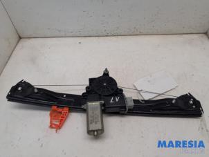 Gebruikte Ruitmechaniek 4Deurs links-voor Lancia Delta (844) 1.4 T-Jet 16V 150 Prijs € 50,00 Margeregeling aangeboden door Maresia Parts