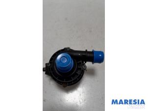 Begagnade Vattenpump Renault Megane III Grandtour (KZ) 1.4 16V TCe 130 Pris € 25,00 Marginaltabell erbjuds av Maresia Parts
