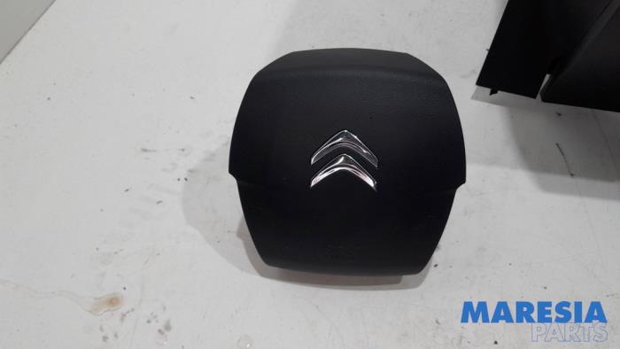 Airbag set + dashboard van een Citroën C4 Berline (NC) 1.4 16V VTi 2013
