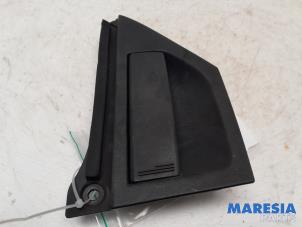 Gebruikte Deurgreep 4Deurs links-achter Renault Twingo III (AH) 1.0 SCe 70 12V Prijs € 20,00 Margeregeling aangeboden door Maresia Parts