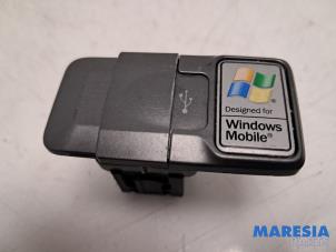 Begagnade USB-kontakt Fiat 500 (312) 1.2 Pris € 25,00 Marginaltabell erbjuds av Maresia Parts