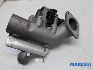 Gebruikte Uitlaat gasklep (EGR) Renault Clio IV Estate/Grandtour (7R) 1.5 Energy dCi 90 FAP Prijs € 39,95 Margeregeling aangeboden door Maresia Parts
