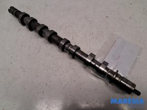 Gebruikte Nokkenas Renault Clio III (BR/CR) 1.4 16V Prijs € 50,00 Margeregeling aangeboden door Maresia Parts