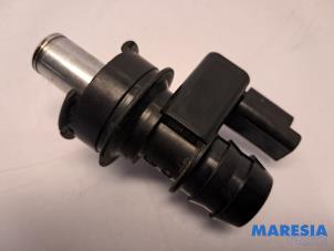 Używane Wentylacja skrzyni korbowej Peugeot 308 SW (L4/L9/LC/LJ/LR) 1.6 BlueHDi 120 Cena € 19,99 Procedura marży oferowane przez Maresia Parts