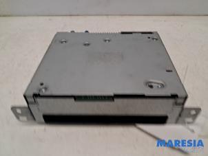 Begagnade Radio Citroen C4 Berline (NC) 1.6 16V VTi Pris € 325,00 Marginaltabell erbjuds av Maresia Parts