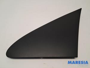 Używane Listwa ozdobna Peugeot Expert (G9) 1.6 HDi 90 Cena € 30,25 Z VAT oferowane przez Maresia Parts