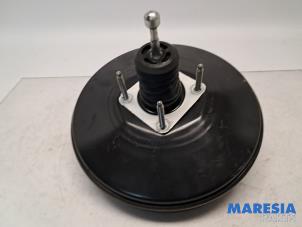 Używane Wspomaganie hamulców Peugeot Boxer (U9) 2.0 BlueHDi 130 Cena € 90,75 Z VAT oferowane przez Maresia Parts