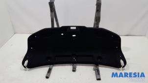 Gebruikte kofferdeksel bekleding Alfa Romeo Giulia (952) 2.2d 150 16V Prijs € 40,00 Margeregeling aangeboden door Maresia Parts