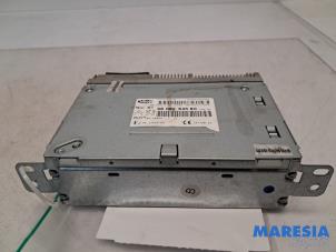 Gebruikte Regelunit Multi Media Citroen C4 Picasso (3D/3E) 1.6 e-HDi 115 Prijs € 367,50 Margeregeling aangeboden door Maresia Parts