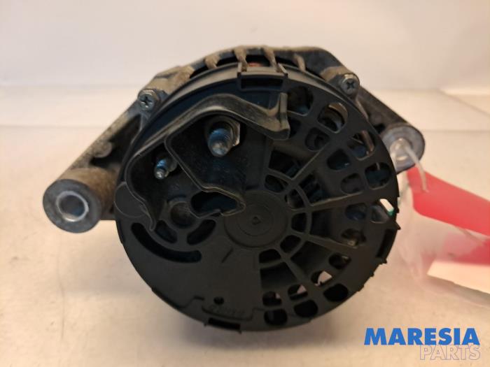 Dynamo från en Abarth 500C/595C/695C 1.4 T-Jet 16V 2010