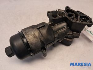 Używane Uchwyt filtra oleju Peugeot 308 (L3/L8/LB/LH/LP) 1.6 BlueHDi 120 Cena € 65,00 Procedura marży oferowane przez Maresia Parts
