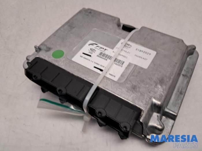 Dator, automatisk växellåda från en Abarth 500C/595C/695C 1.4 T-Jet 16V 2010