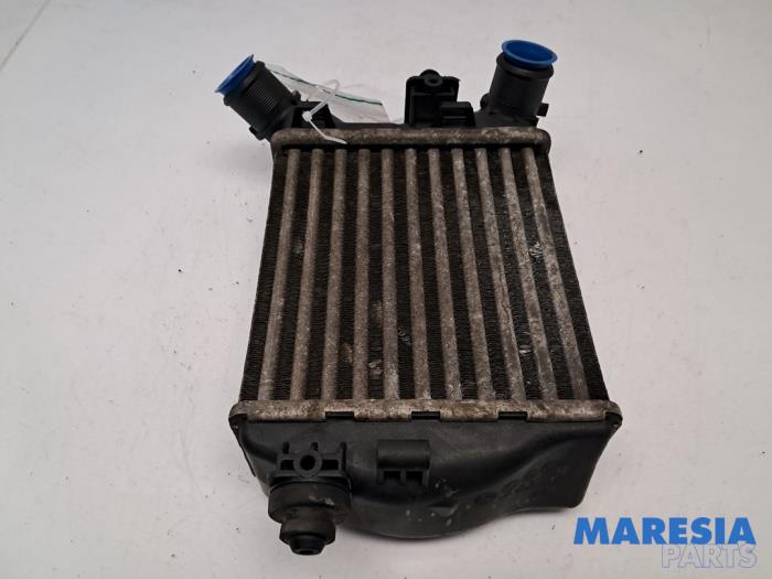 Laddluftkylare från en Abarth 500C/595C/695C 1.4 T-Jet 16V 2010
