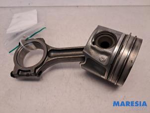 Begagnade Vevstake Renault Trafic (1FL/2FL/3FL/4FL) 1.6 dCi 95 Pris € 59,29 Inklusive moms erbjuds av Maresia Parts