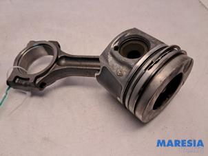 Begagnade Vevstake Renault Trafic (1FL/2FL/3FL/4FL) 1.6 dCi 95 Pris € 59,29 Inklusive moms erbjuds av Maresia Parts