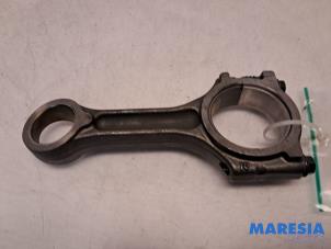 Begagnade Vevstake Renault Trafic (1FL/2FL/3FL/4FL) 1.6 dCi 95 Pris € 59,29 Inklusive moms erbjuds av Maresia Parts