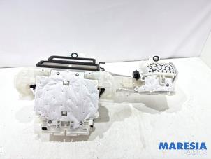 Begagnade Värmarhus Citroen C4 Picasso (3D/3E) 1.6 16V THP 155 Pris € 265,00 Marginaltabell erbjuds av Maresia Parts