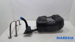 Begagnade Tank Fiat Ducato (250) 2.3 D 150 Multijet Pris € 242,00 Inklusive moms erbjuds av Maresia Parts