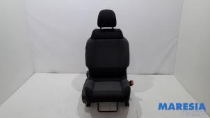 Gebruikte Voorstoel rechts Citroen C3 (SX/SW) 1.2 Vti 12V PureTech Prijs € 160,00 Margeregeling aangeboden door Maresia Parts