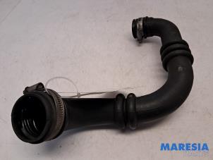 Begagnade Laddluftkylarrör Renault Clio III Estate/Grandtour (KR) 1.2 16V TCE 100 Pris € 15,00 Marginaltabell erbjuds av Maresia Parts