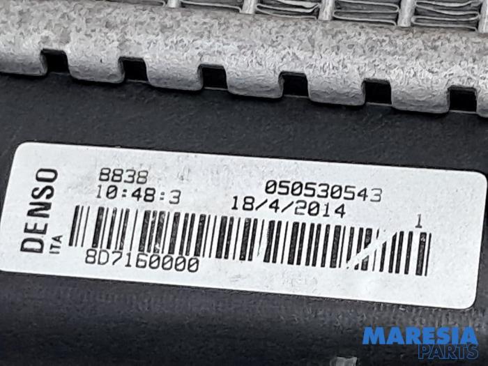 Radiateur van een Fiat Punto III (199) 0.9 TwinAir Turbo 100 2014