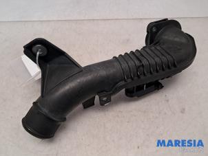 Gebruikte Aanzuigslang Lucht Fiat Punto III (199) 0.9 TwinAir Turbo 100 Prijs € 30,00 Margeregeling aangeboden door Maresia Parts