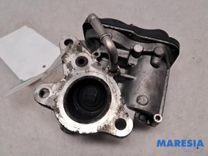 Gebruikte EGR Klep Renault Master III (EV/HV/UV/VA/VB/VD/VF/VG/VJ) 2.3 dCi 145 16V FWD Prijs € 90,75 Inclusief btw aangeboden door Maresia Parts