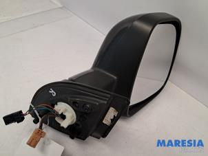 Używane Lusterko zewnetrzne prawe Peugeot Partner (GC/GF/GG/GJ/GK) 1.6 BlueHDi 100 Cena € 240,79 Z VAT oferowane przez Maresia Parts