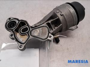 Gebruikte Oliefilterhuis Citroen C4 Berline (NC) 1.6 16V VTi Prijs € 54,99 Margeregeling aangeboden door Maresia Parts