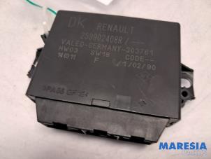 Gebruikte Module PDC Renault Megane III CC (EZ) 1.4 16V TCe 130 Prijs € 74,99 Margeregeling aangeboden door Maresia Parts