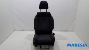 Gebruikte Voorstoel rechts Citroen C3 (SX/SW) 1.2 Vti 12V PureTech Prijs € 159,99 Margeregeling aangeboden door Maresia Parts