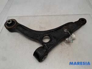 Begagnade Främre undre gaffelben, vänster Fiat Ducato (250) 2.3 D 120 Multijet Pris € 60,50 Inklusive moms erbjuds av Maresia Parts